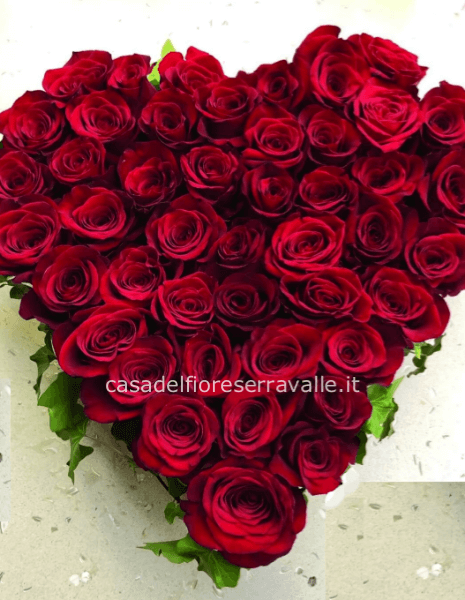 Cuore di rose rosse