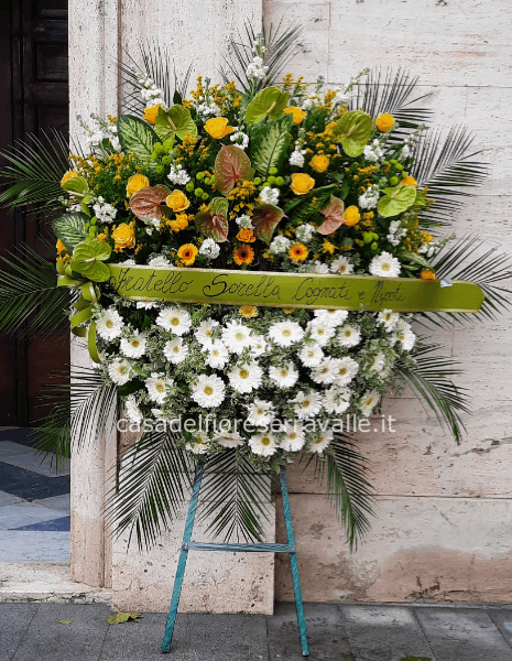 Funebre » Fiori, fiorista a Serravalle Scrivia. Invio e consegna a domicilio  fiori e piante a Serravalle Scrivia.